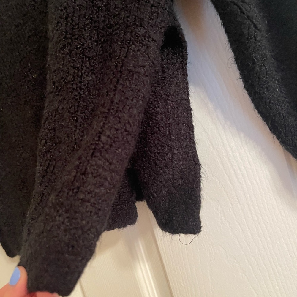 Urban Outfitters Rosie V Neck Oversized Sweater - Picture 4 of 4